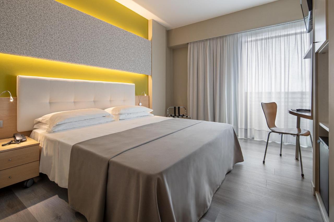 Hotel Rosanna 3 Stelle Superior リド・ディ・イエゾロ エクステリア 写真