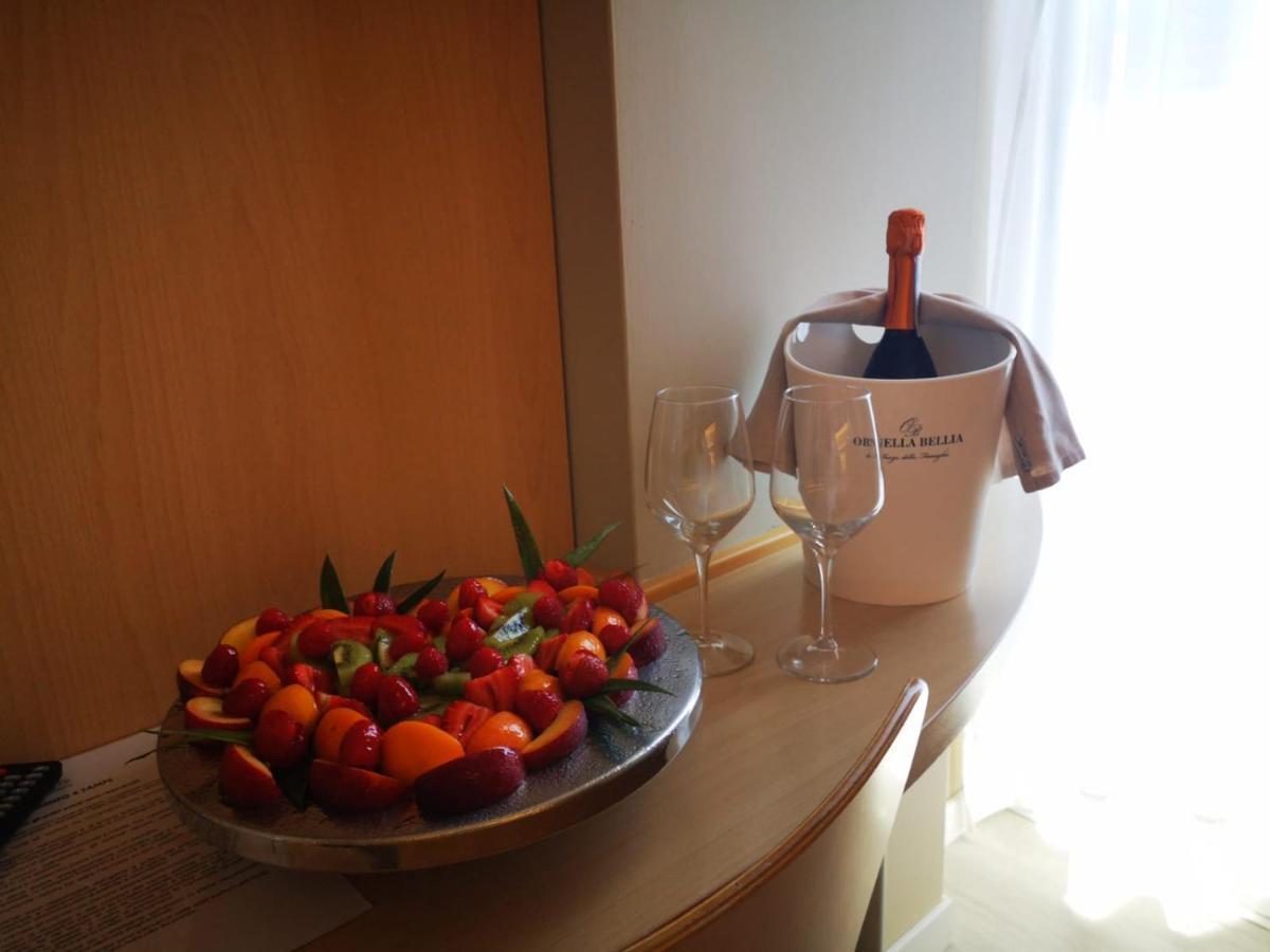 Hotel Rosanna 3 Stelle Superior リド・ディ・イエゾロ エクステリア 写真