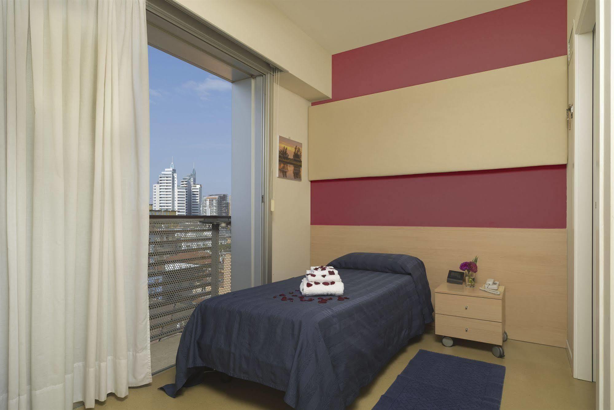 Hotel Rosanna 3 Stelle Superior リド・ディ・イエゾロ エクステリア 写真